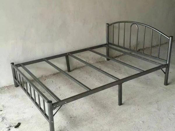 单层床